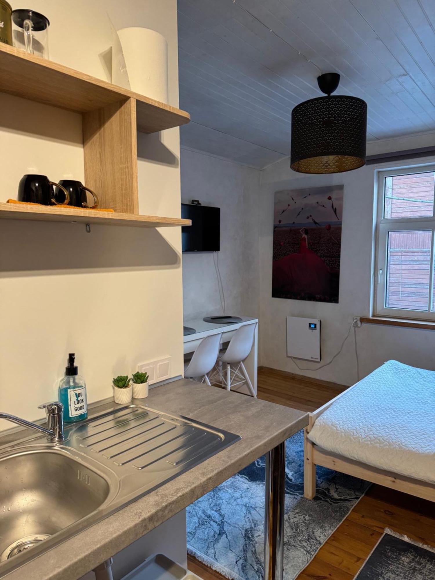 Freshly Renovated Bathroom! Luna Budget Cozy Juhkentali 42 Near Centre * Talin