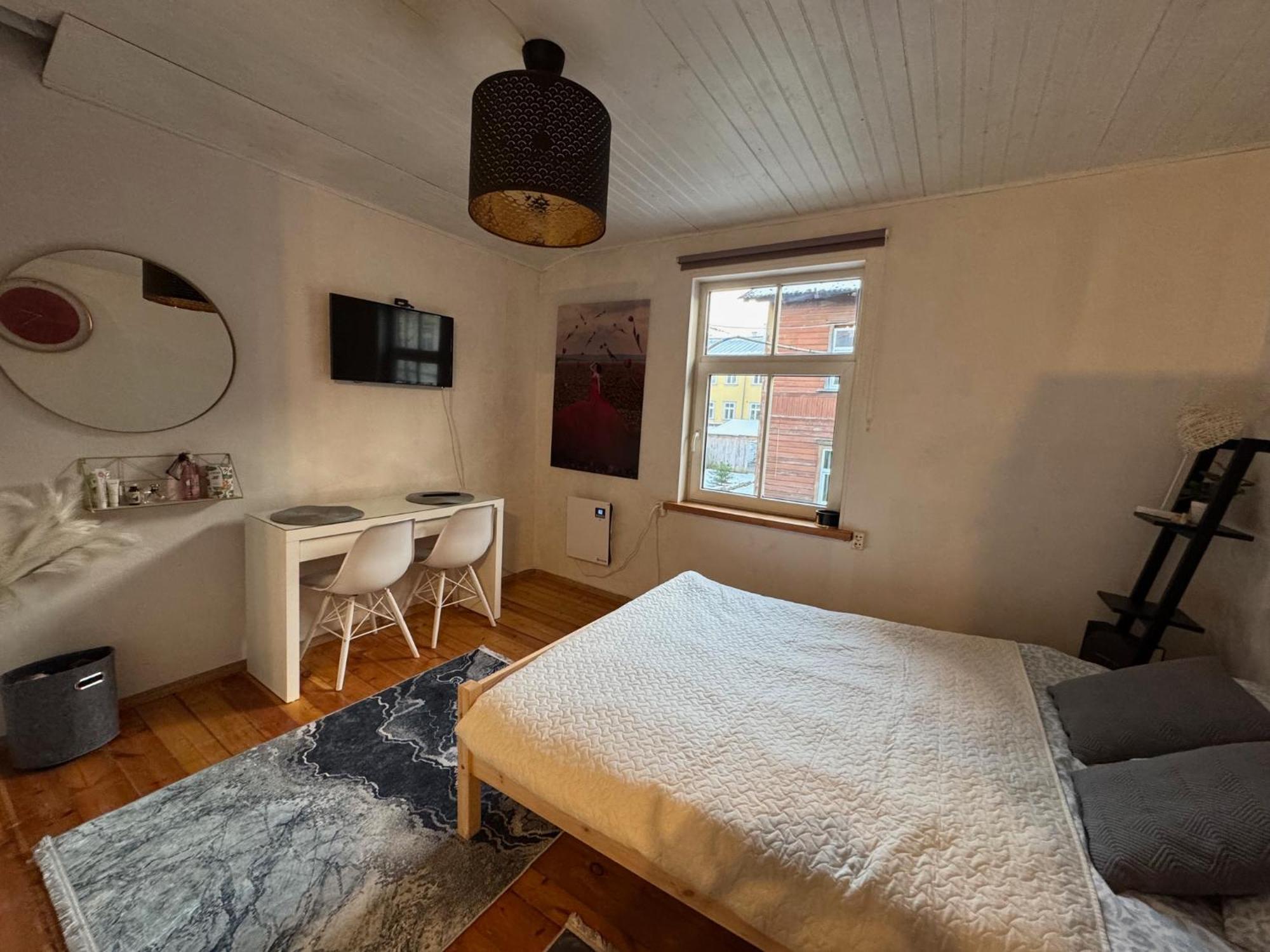 Freshly Renovated Bathroom! Luna Budget Cozy Juhkentali 42 Near Centre Airport Next To The Bus Station Tallinn